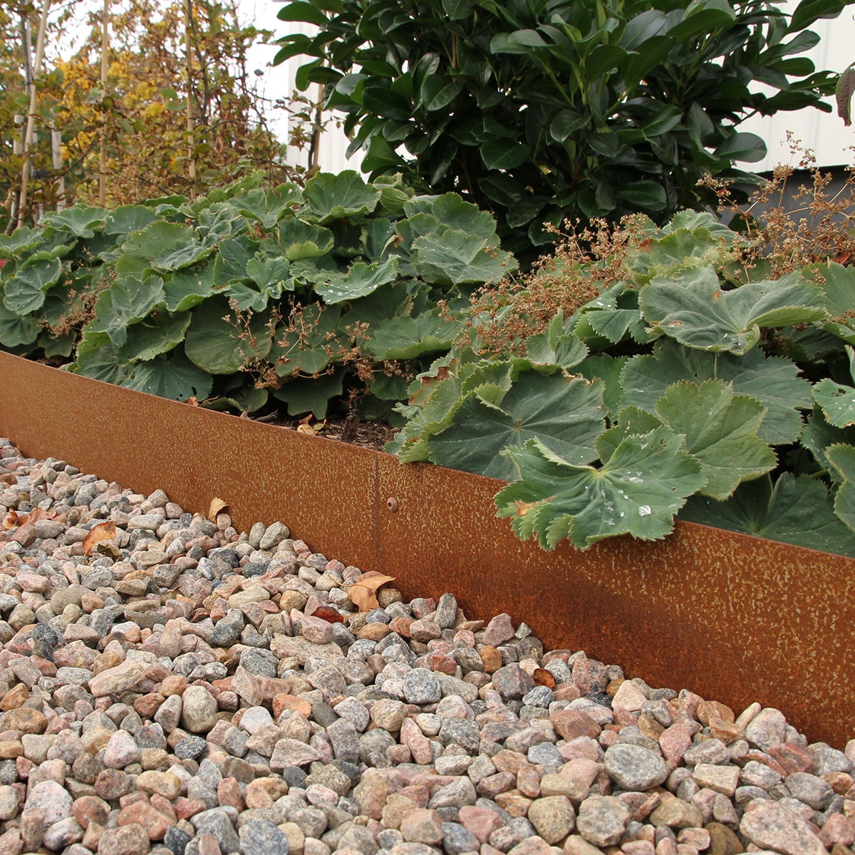 planteringskant-flexigarden-corten-120-horn-juster