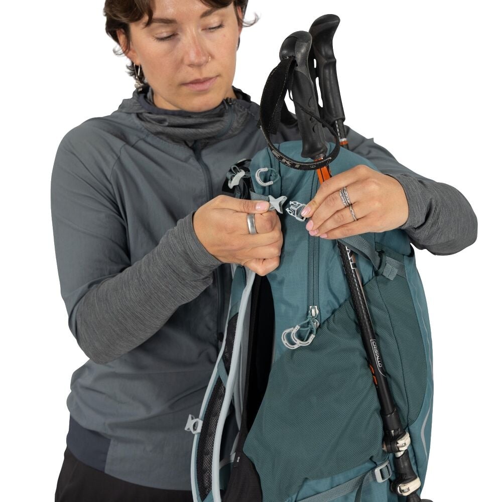 hikelite26_s26_detail6_cascadeblue_10007544_100075