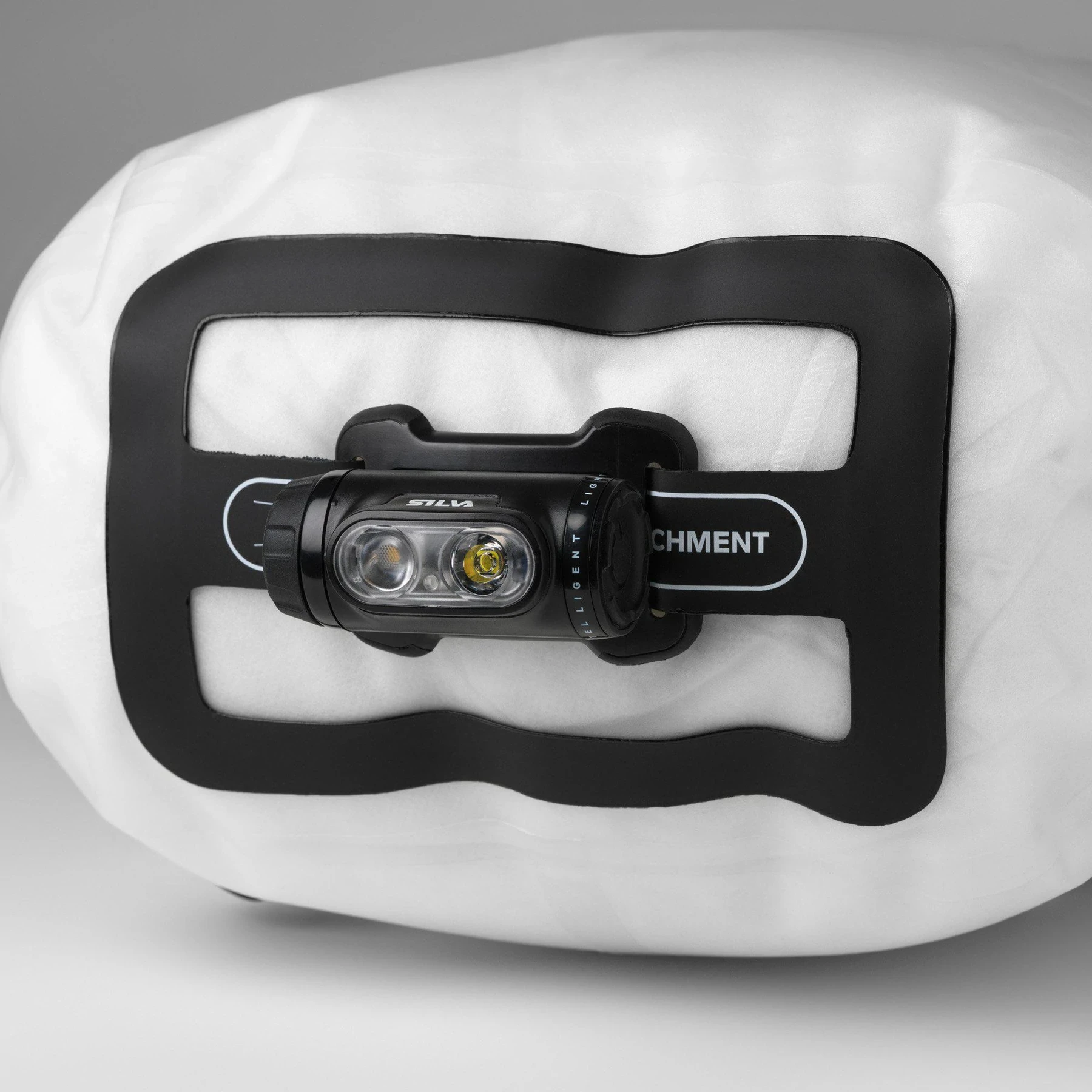 Dry_bag_TPU-V_12L_37777_Headlamp_1800x1800.webp