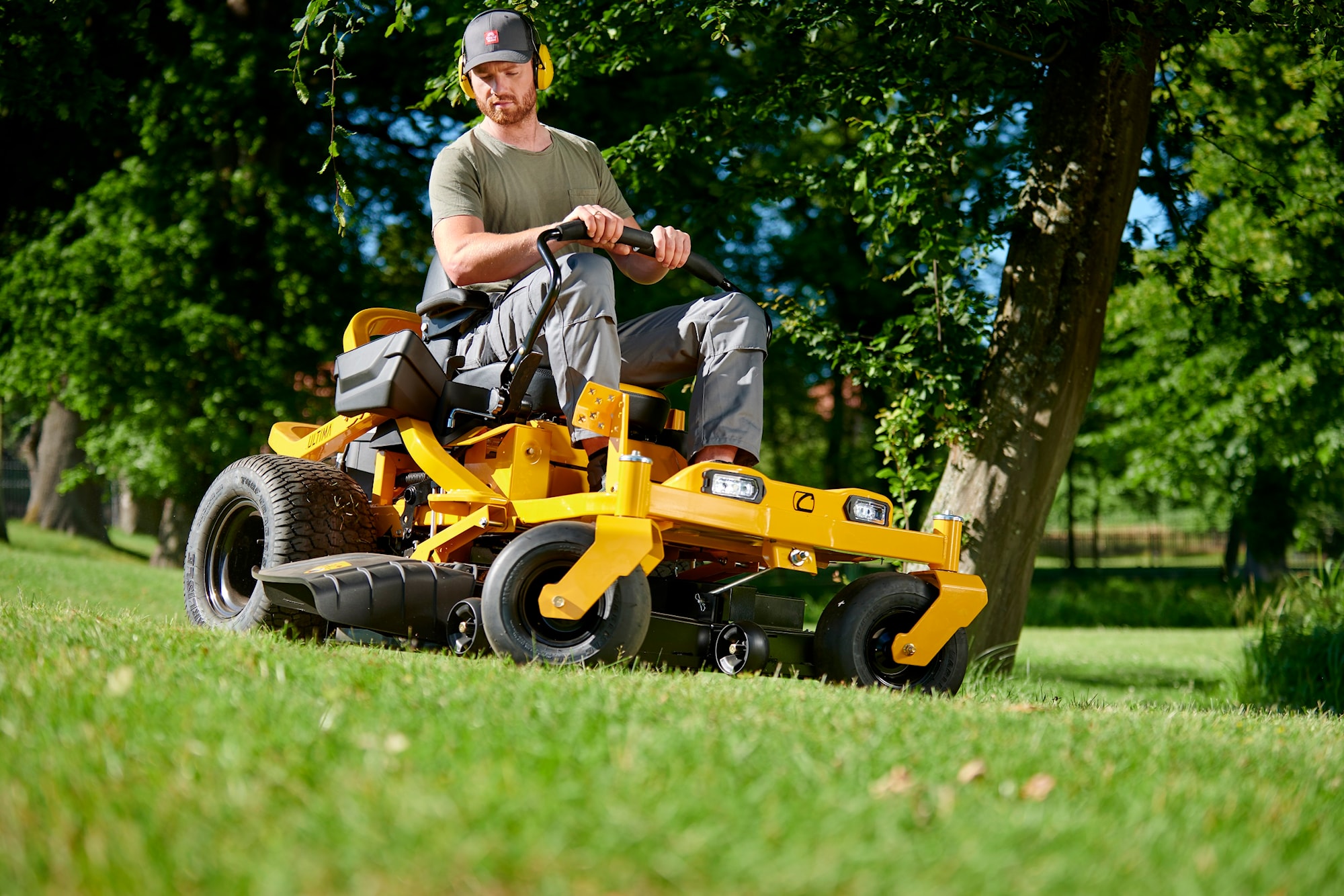 Cub Cadet Ultima XZ5 L137 - Zero-turn - Hylte Hunting & Outdoor