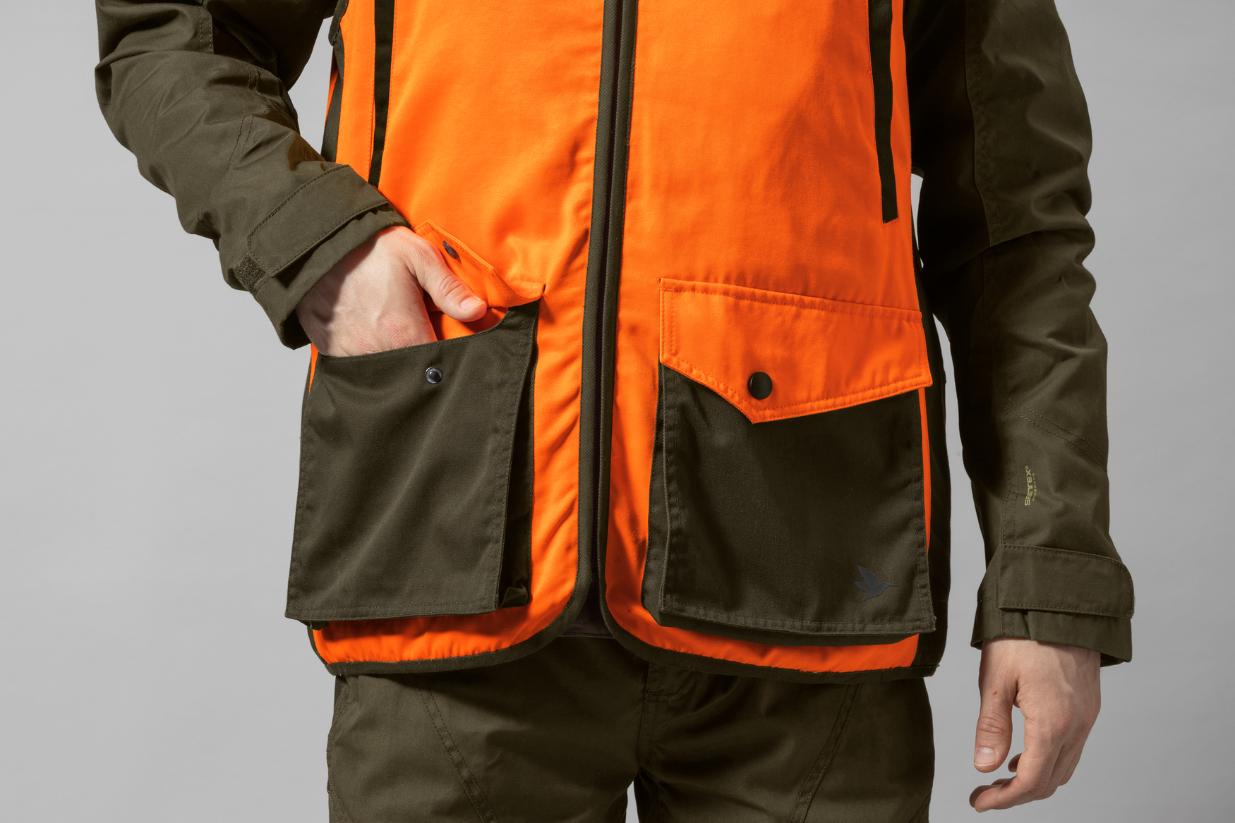 Seeland Travo Väst Hi-vis orange 2.jpg
