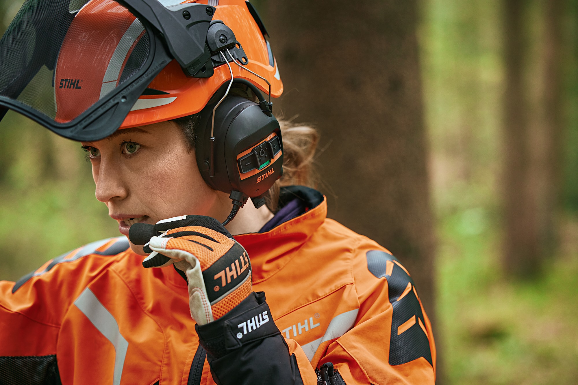 ADVANCE ProCOM_4.jpg