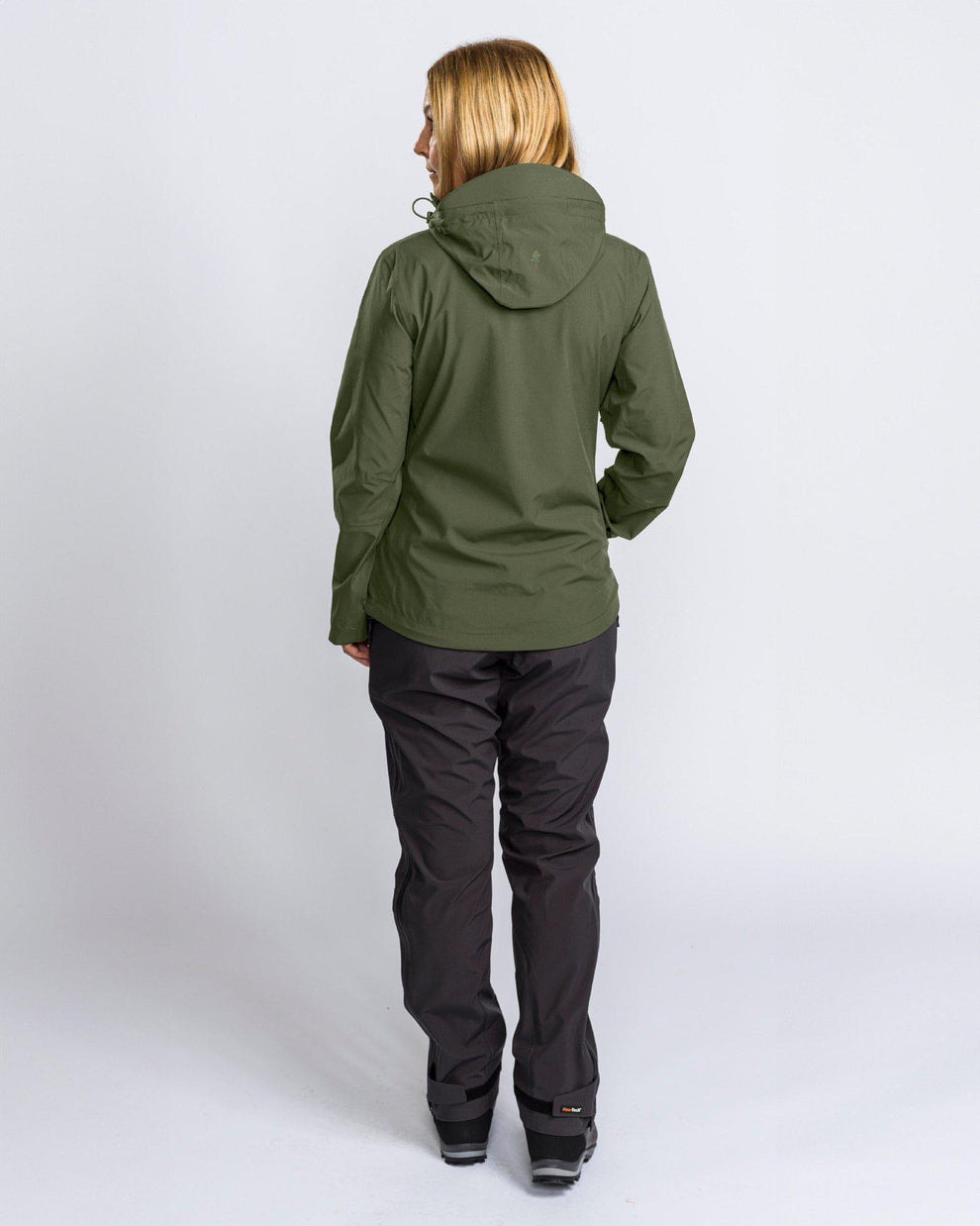 3213-135-66_Pinewood_14c359dd-6e3a-46be-944c-24546