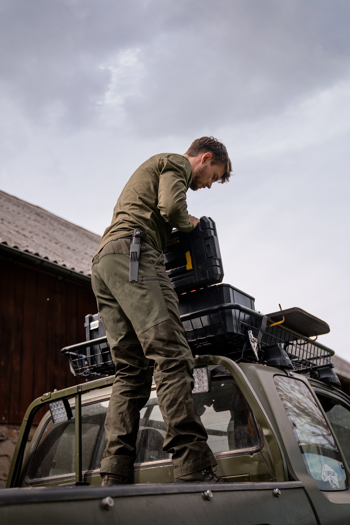 Härkila Härkila Fjell Byxor Forest night 6.jpg