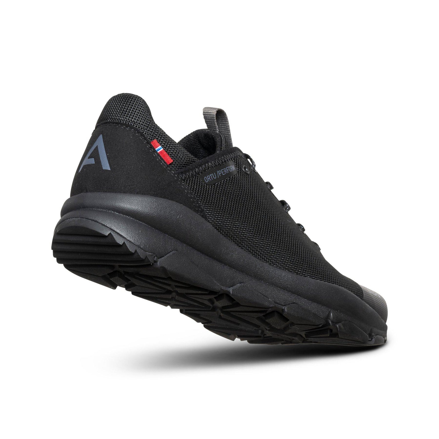621910110-ortu_perform_m-black-back_7418b8d0-6331-