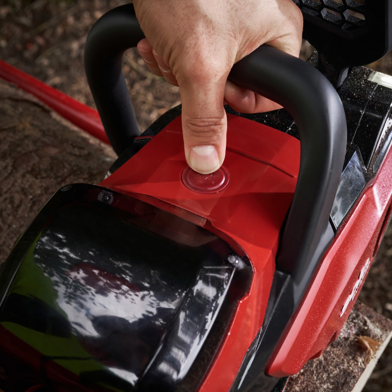 127733-battery-chainsaw-cs-3635-webshop-mood-4[1].