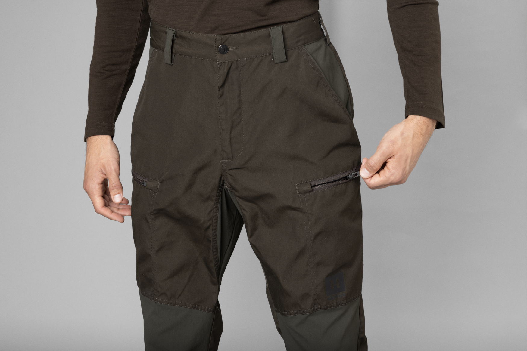 Härkila Fjell Byxor Shadow brown 2.jpg