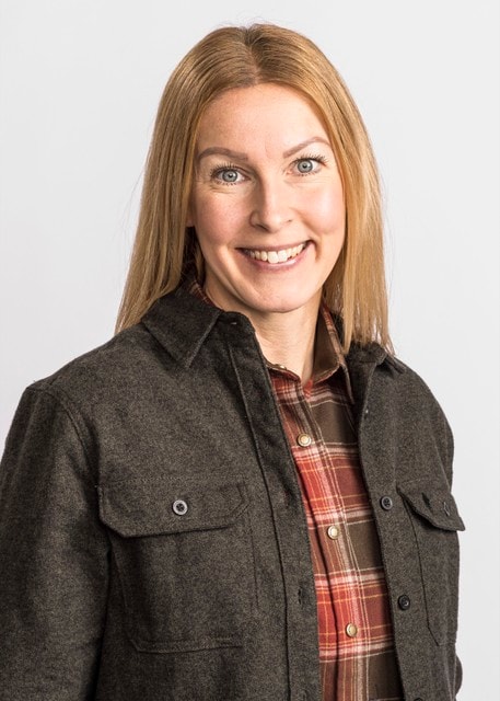 3005-142-21_Pinewood-Varnamo-Overshirt-Womens_Dark