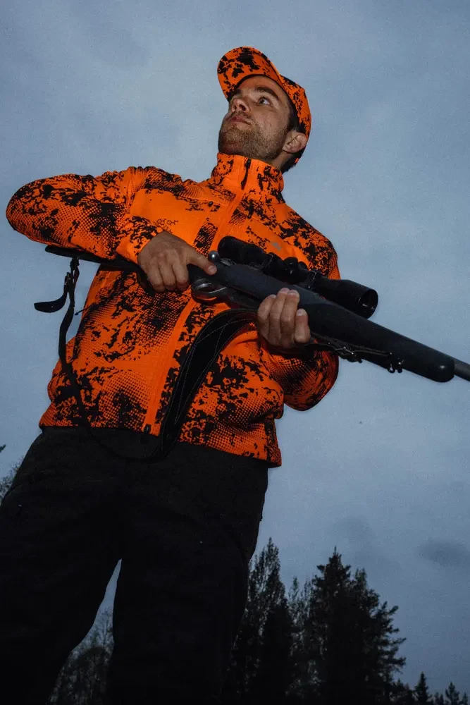 377_e922382048-active-hunter_blaze-full.webp