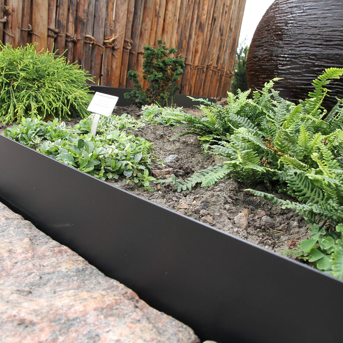 planteringskant-flexigarden-svart-180-mm-rak__a887