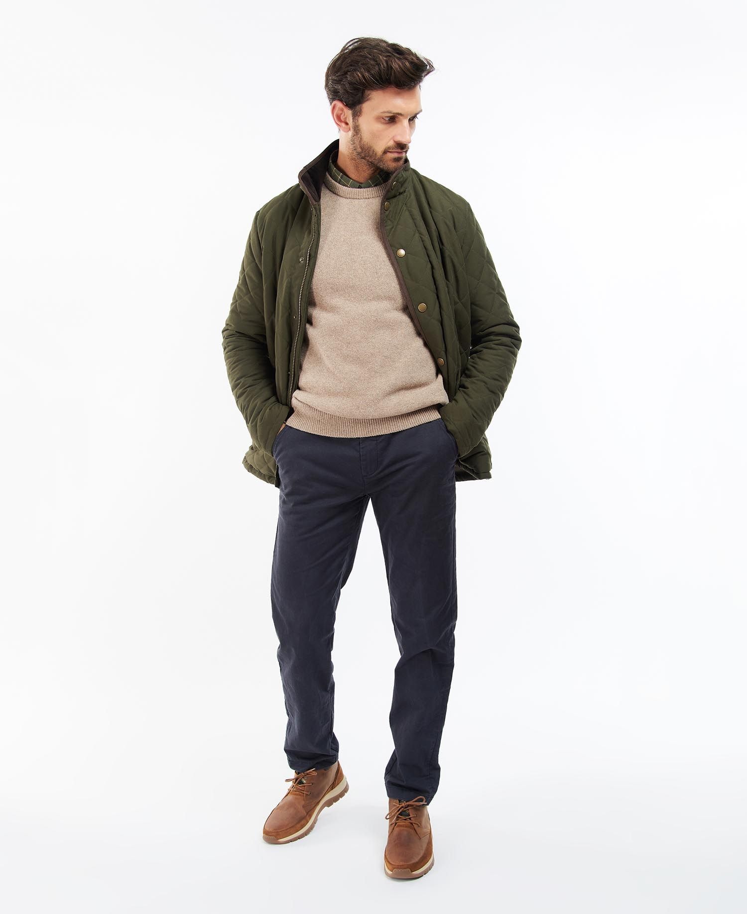 barbour-waterproof-shoveler-quilt-dark-olive-jackor-herr-hylte