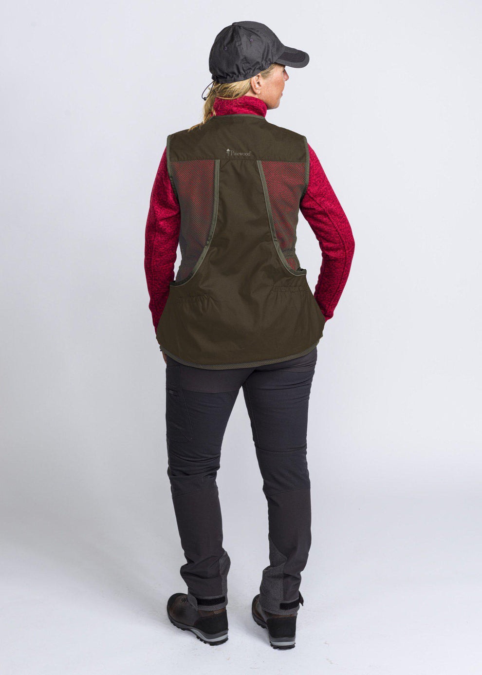 3184-244-66_Pinewood-Womens-Vest-Dog-Sports-2-0_Su
