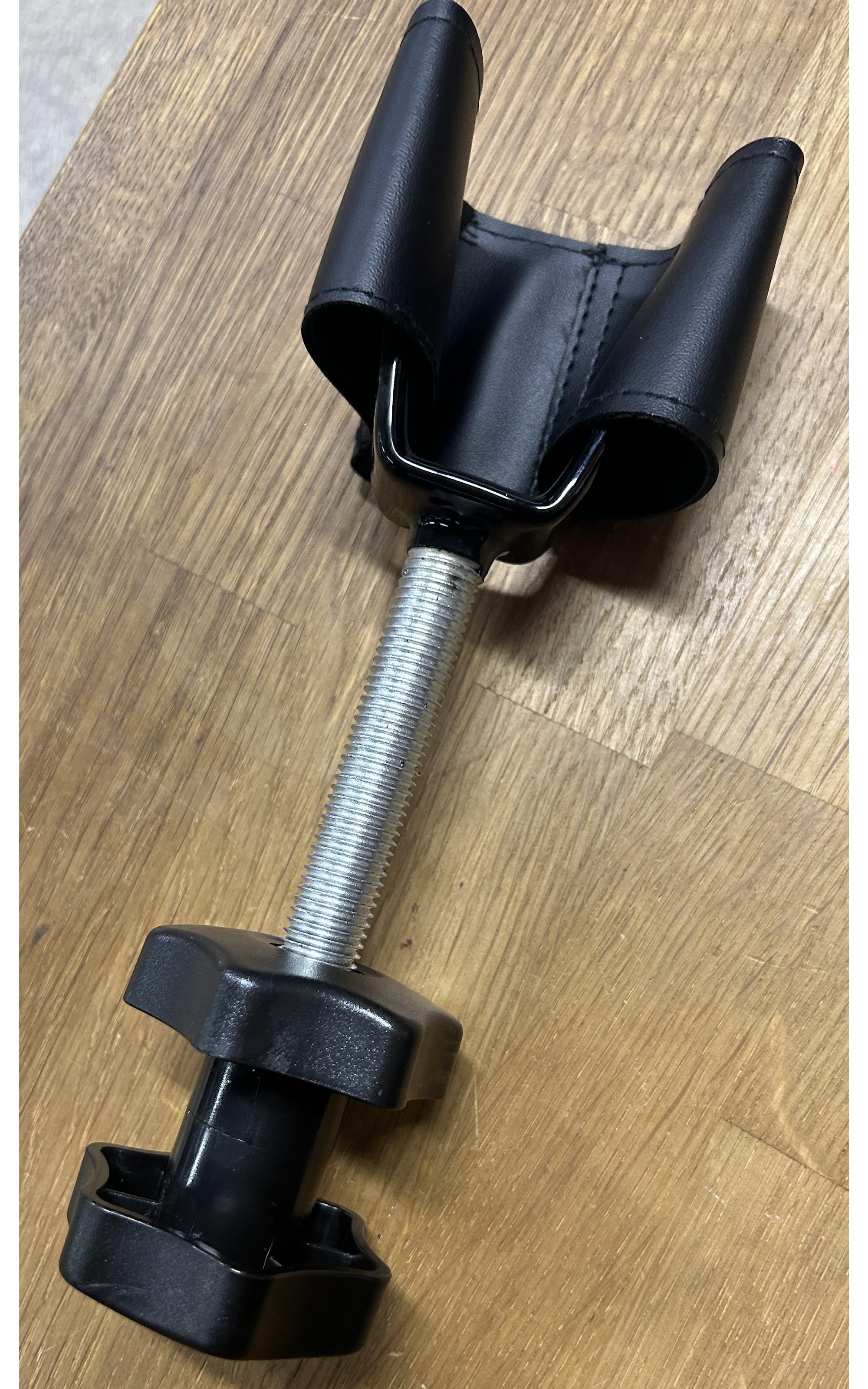 Bakstøtte kompl. med muttere og rekylstopp for 5etta-innføringsstøtte