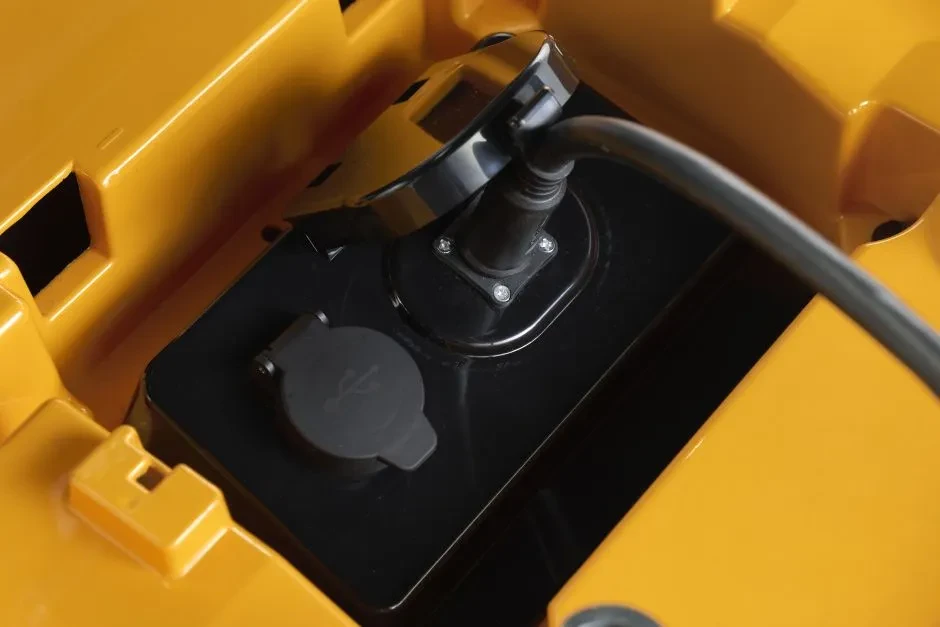 b84edd5e8240130b193365cded3f3e66a_ESTATE384e_2T220