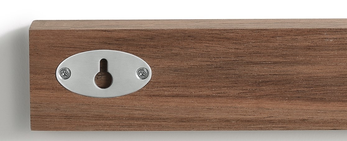 Linoroso Mganetlist baksida upphängning.jpg