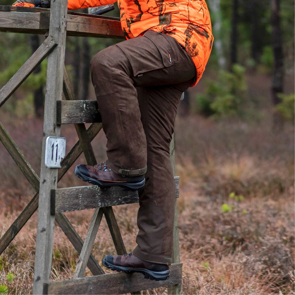 5885-241-40_Pinewood-Trousers-Abisko-2_Suede-Brown