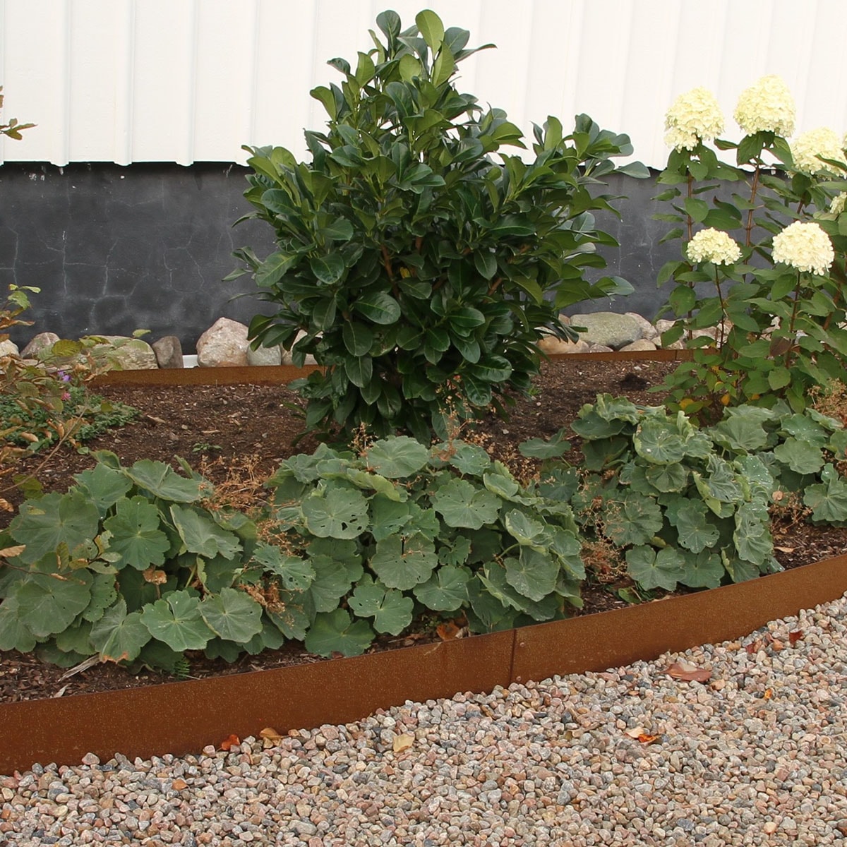 planteringskant-flexigarden-corten-120-kvartsbage_