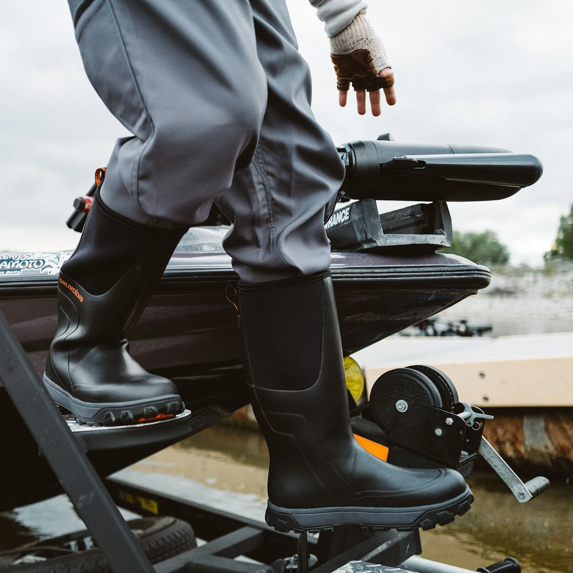 deviation_tall_alt_lifestyle-2048_e1f5b318-e2f3-40