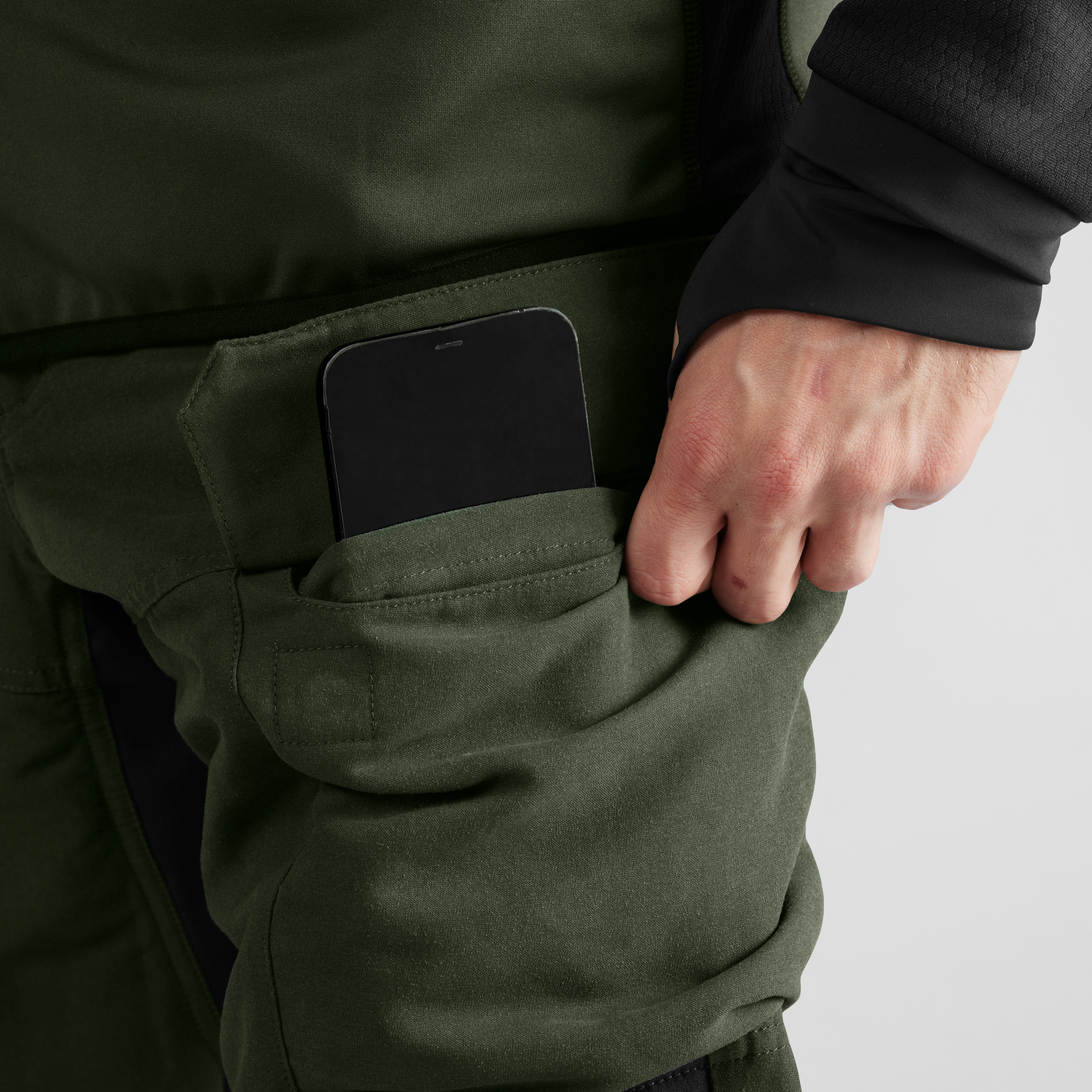 Härkila Scandinavian Byxor Duffel green,Black 5.jp