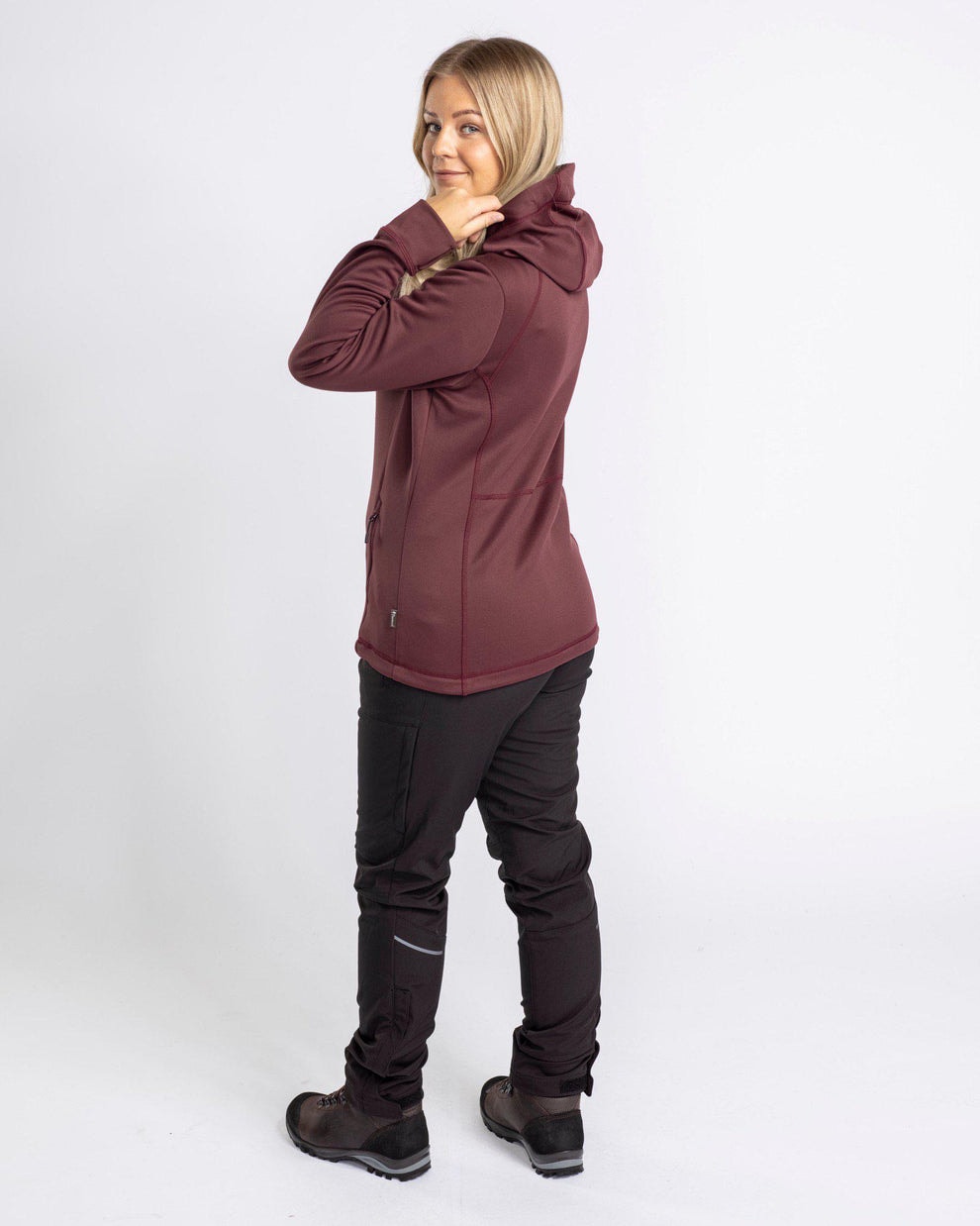 3142-400-66_Pinewood_c6879514-ac18-47e9-91d3-ddfad