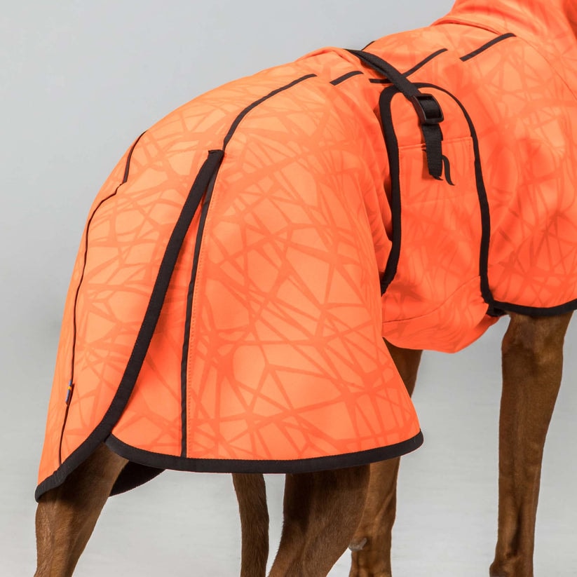 3245BARKSoftshellDogCoat_LowsettailOrangeDetail03W