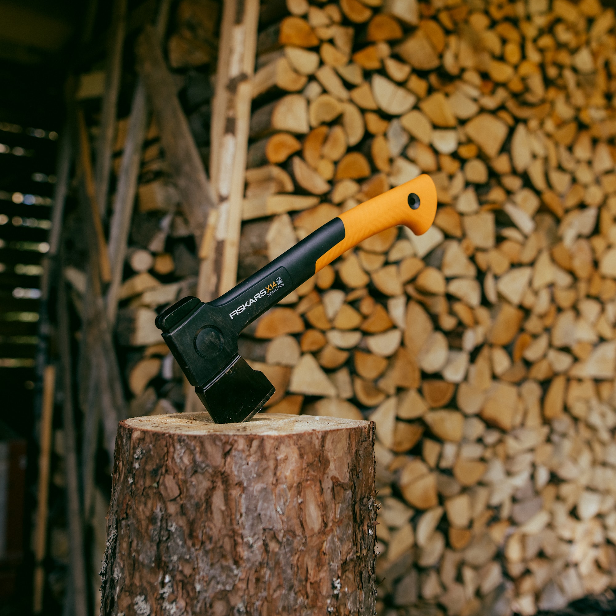 1069102_Fiskars_Xseries_X14_Universal_axe_XS_blade