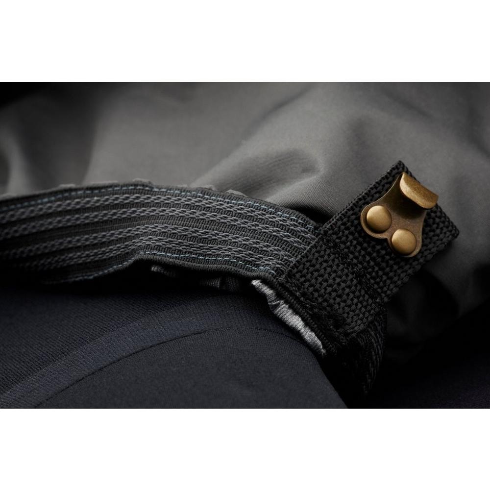 1611563_2.jpg.crdownload