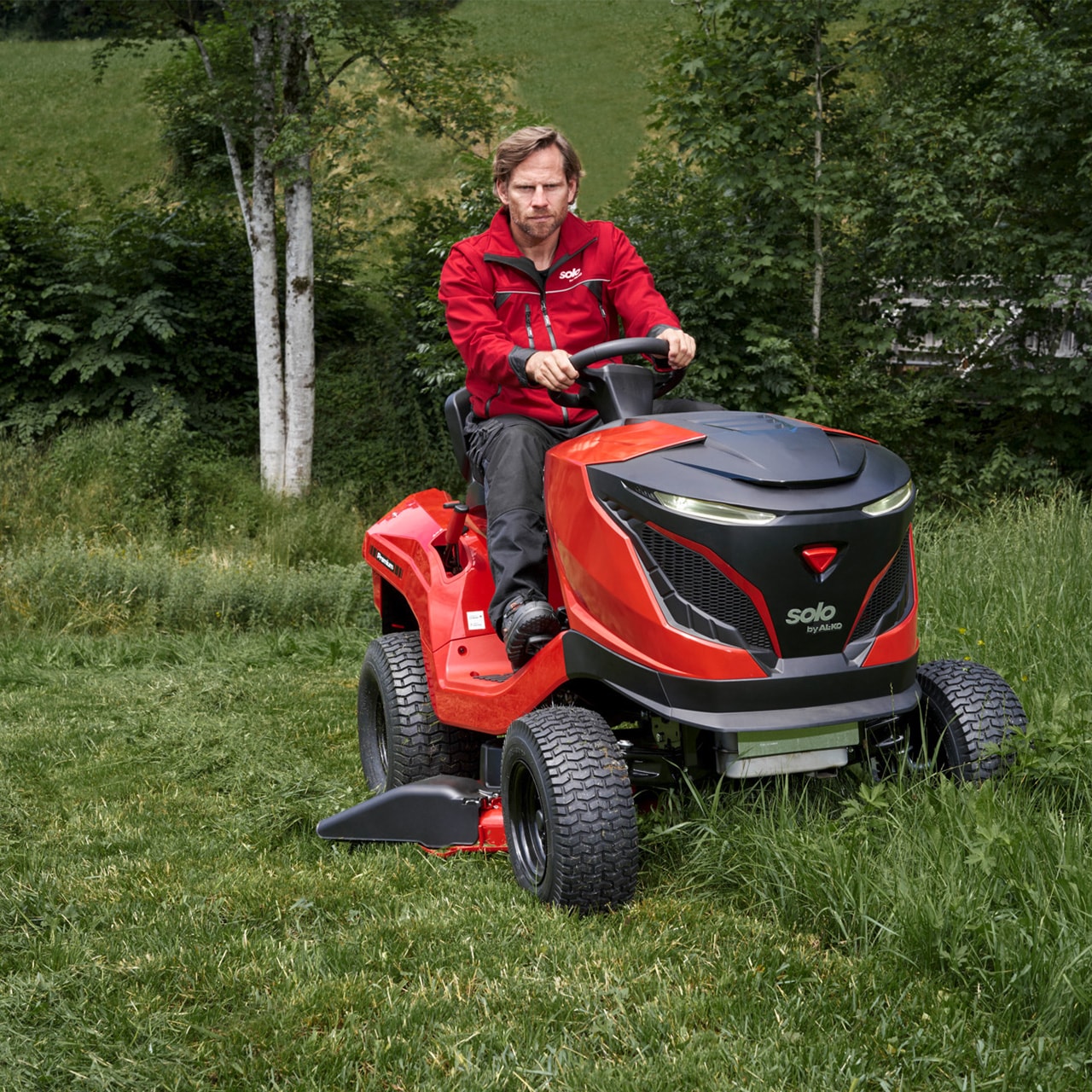 127727-tractor-t22-111-4-hds-a-v2-webshop-mood-3.j