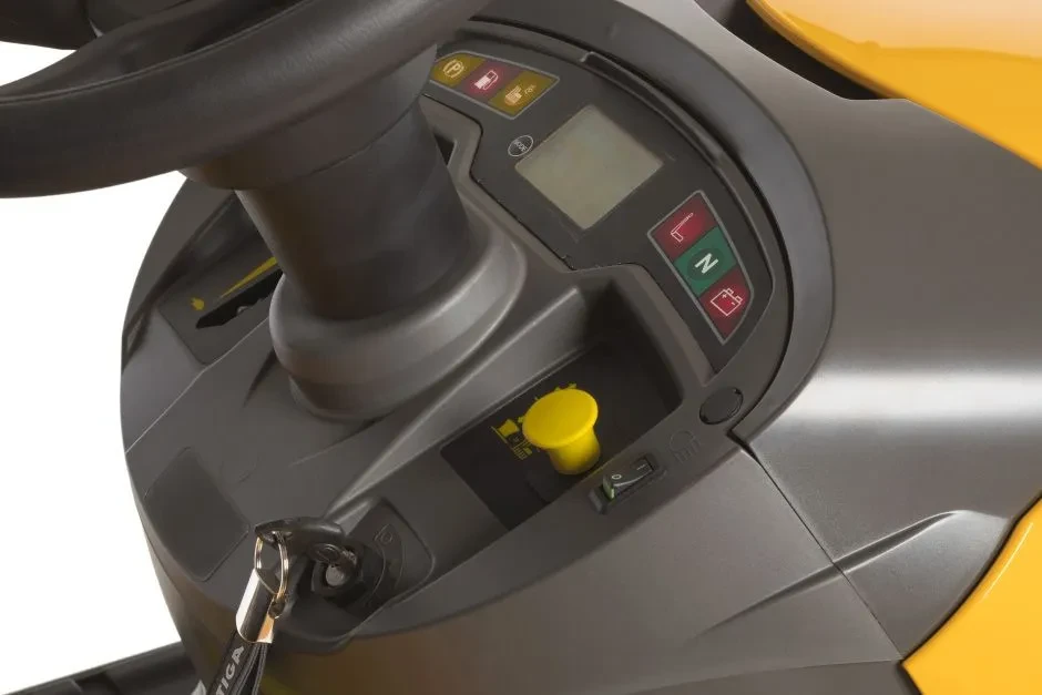 5fc9d2acaff3afc2ea5679f2887ee5f_Tornado7108W_2T183