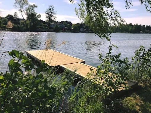 Flytbrygga. Mått: 2 x 5,5meter.