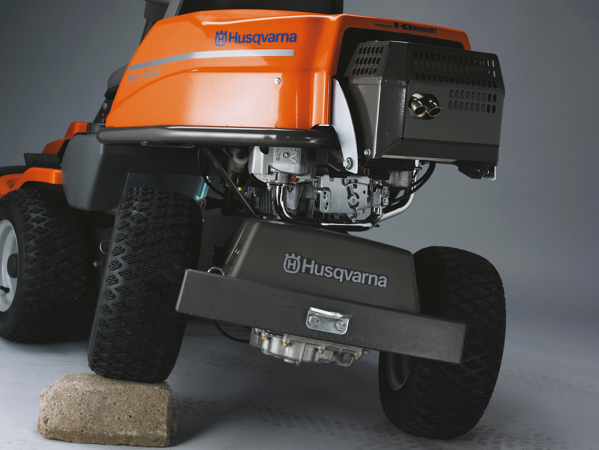 Хускварна awd. Райдер Husqvarna r316tx AWD. Райдер Husqvarna r 316tx. Райдер Husqvarna RC 318t. Райдер Husqvarna r 214tc.
