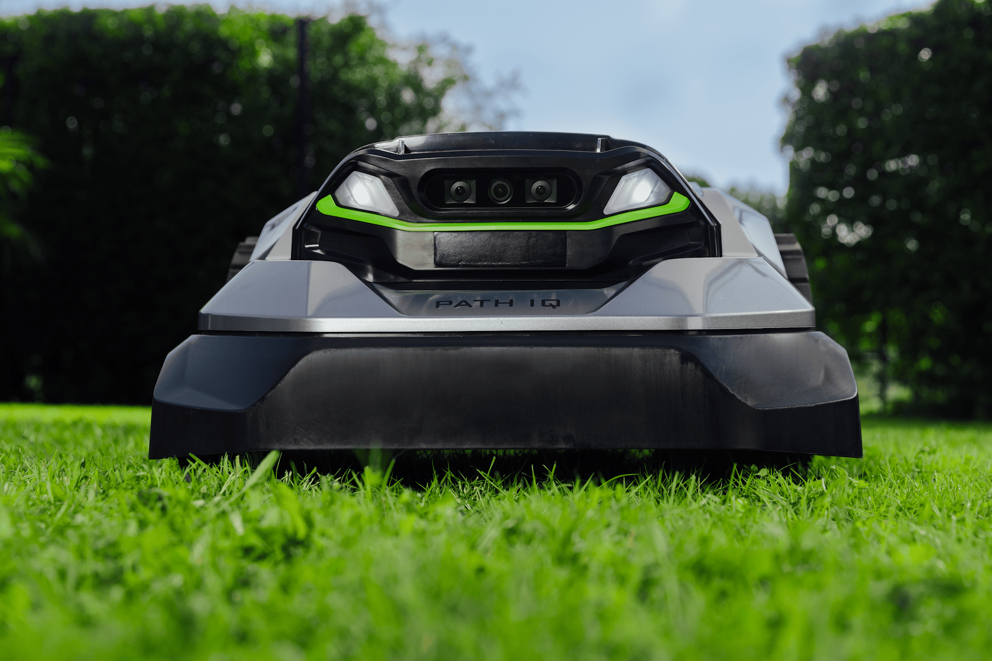 AURA-R2_Power+_Robotic Mowers_Lifestyle Photograph