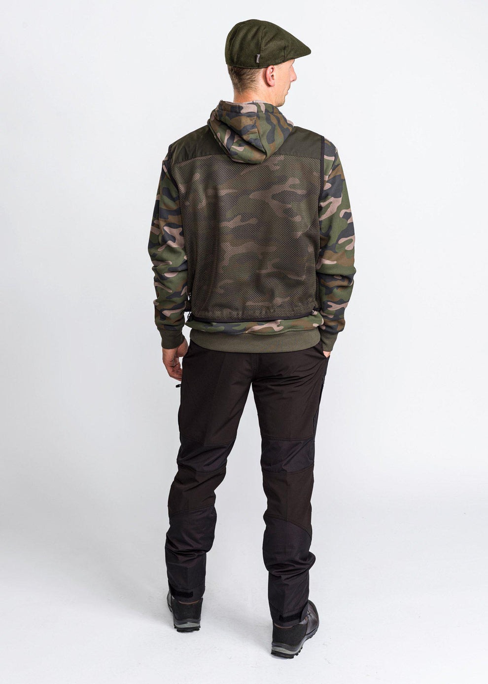 5059-103-66_Pinewood-Vest-Active-Fishing_Dark-Gree